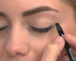 Bare Minerals – Free Eyeliner On Your Birthday