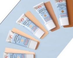 First Aid Beauty – Free SPF 30 Moisturizer Product Sample